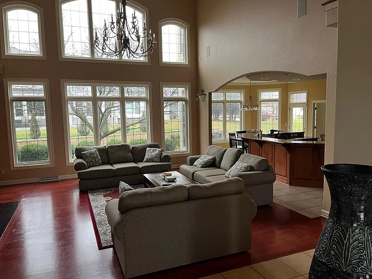 21160 Chancery Ct — Photo 12