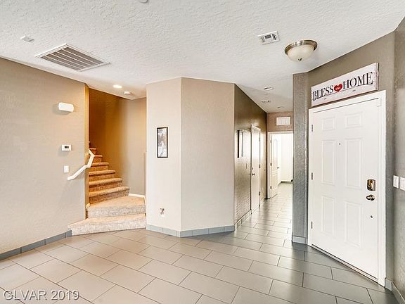 5th image of 786 Forest Peak St