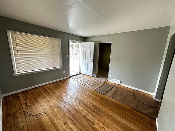 4th image of 7259 Fielding St