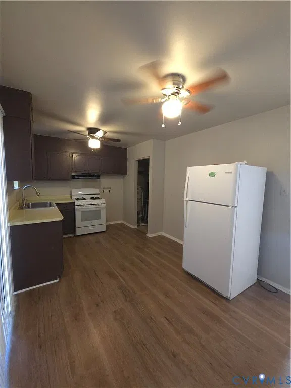 3 bed, 1.5 bath, 1032 sqft, $1,800 — Photo 3