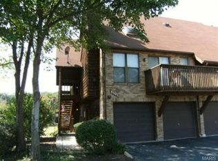 5101 Hollow Wood Ct APT B, Saint Louis, MO 63128