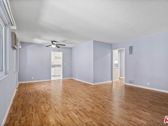 2nd image of 3314 Keystone Ave APT 1