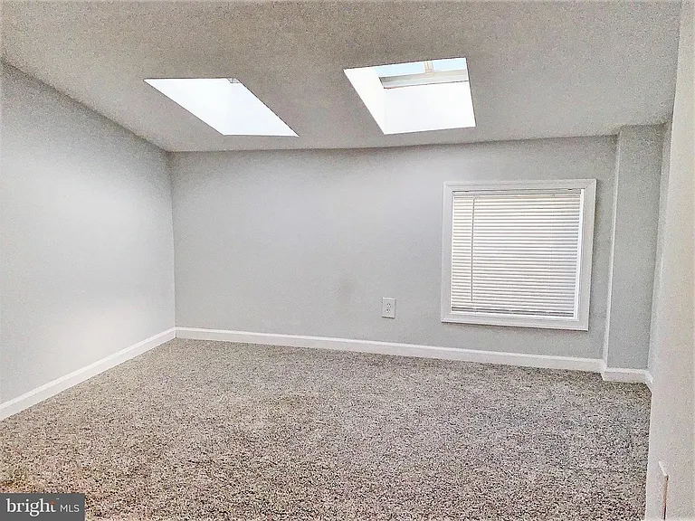 16 S Washington St #2 — Photo 2