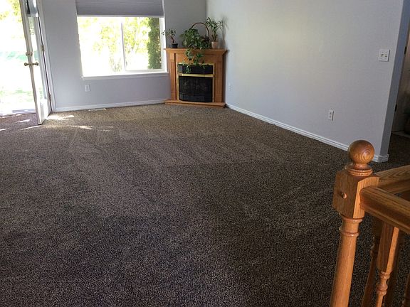 5th image of 33 Keel Ct