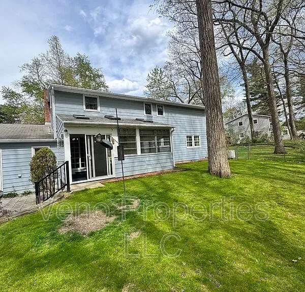 23 Glenwood Dr — Photo 32