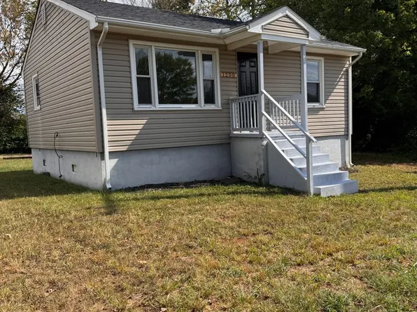4641 Shula Dr, Hurt, VA 24563