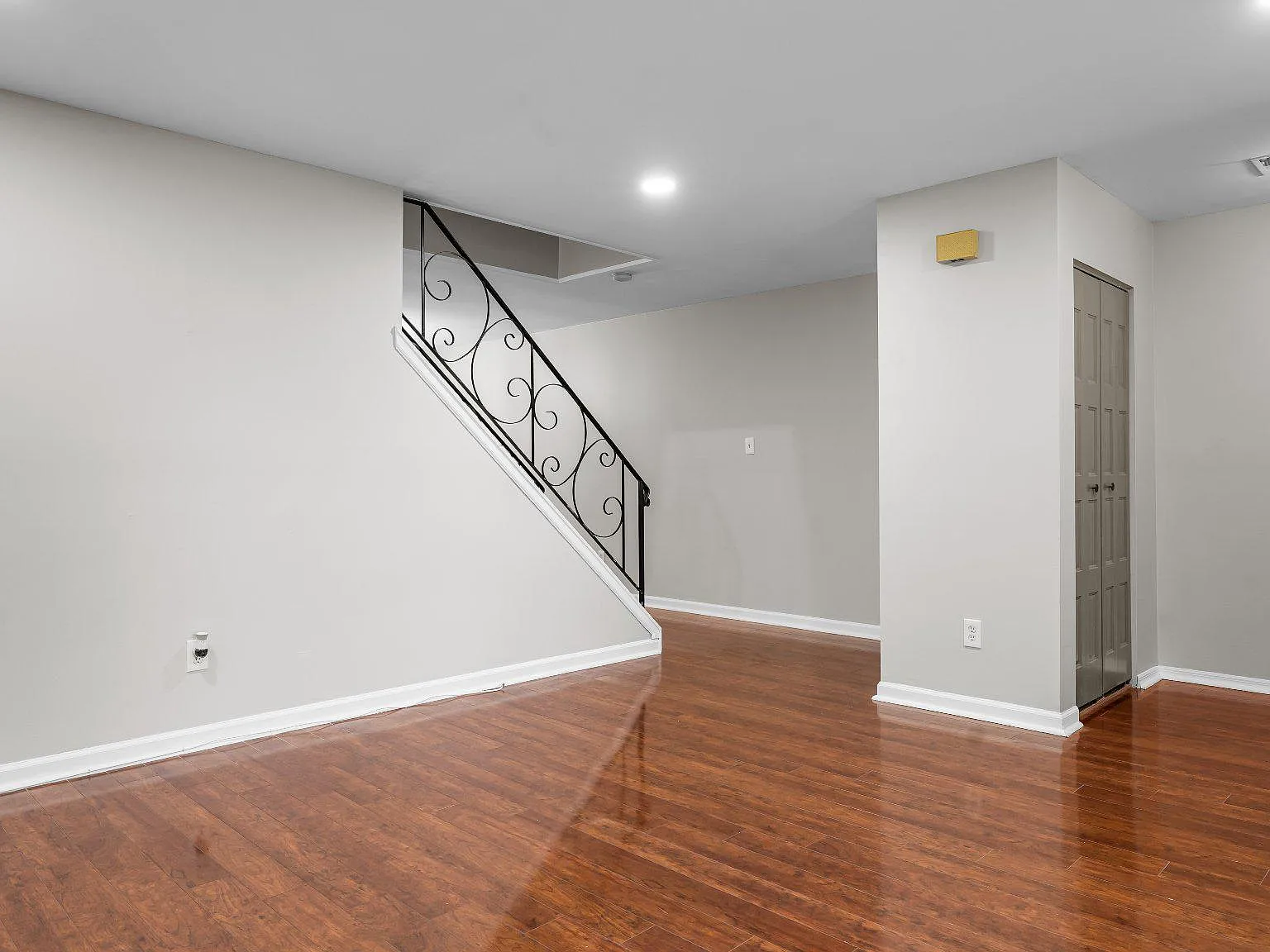 3 bed, 2.5 bath, 1590 sqft, $2,900 — Photo 4