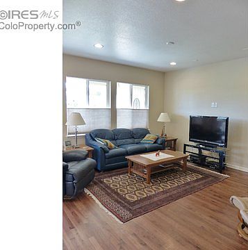 5th image of 12222 Meadowlark Ln