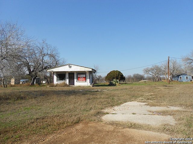 1st image of 461 S Loop 1604 E