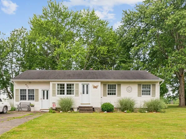 824 W 3rd St S, Fulton, NY 13069