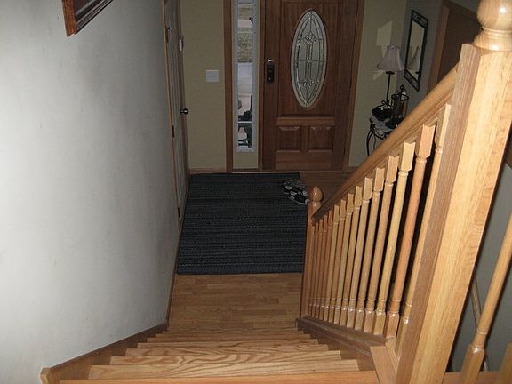 STAIRS TO FOYER