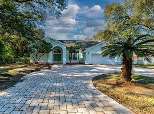 31623 6th St, Sorrento, FL 32776