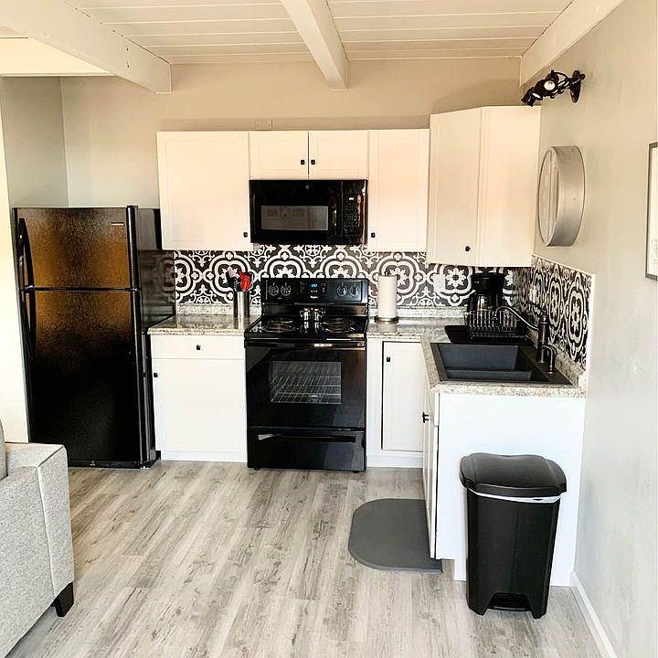 1st image of 408 S 16th St APT 1/2