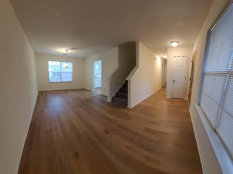 4 Pergola Pl — Photo 5