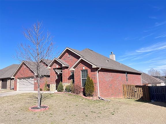 4th image of 3503 SW Brittany Rd