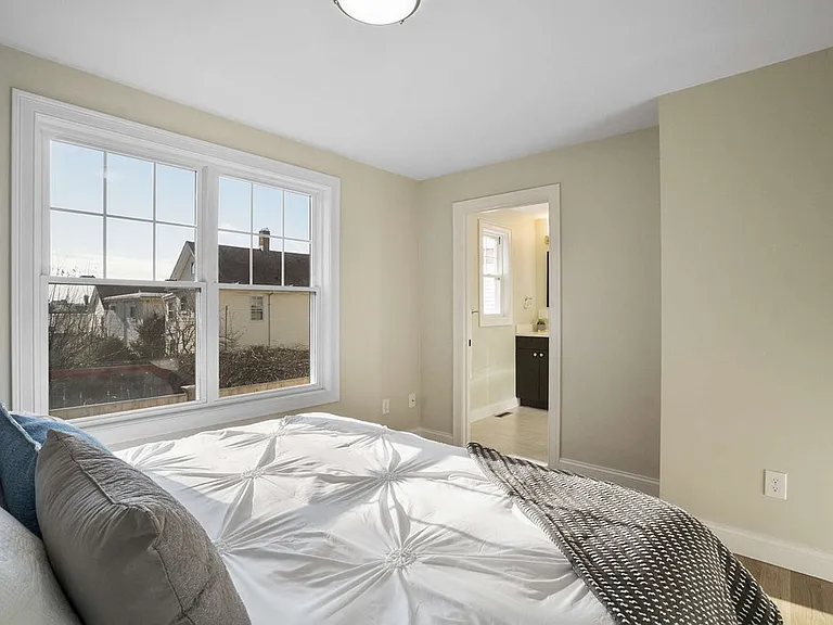 61R Prescott St #1 — Photo 7