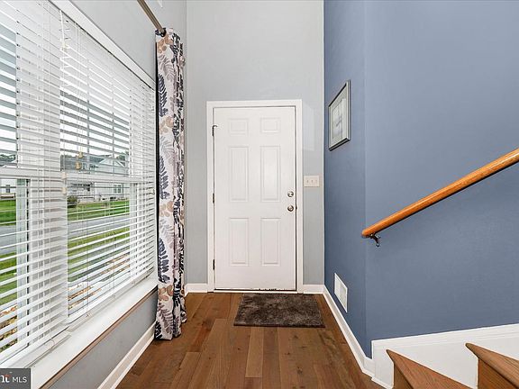 3rd image of 11851 Moss Rock Ct
