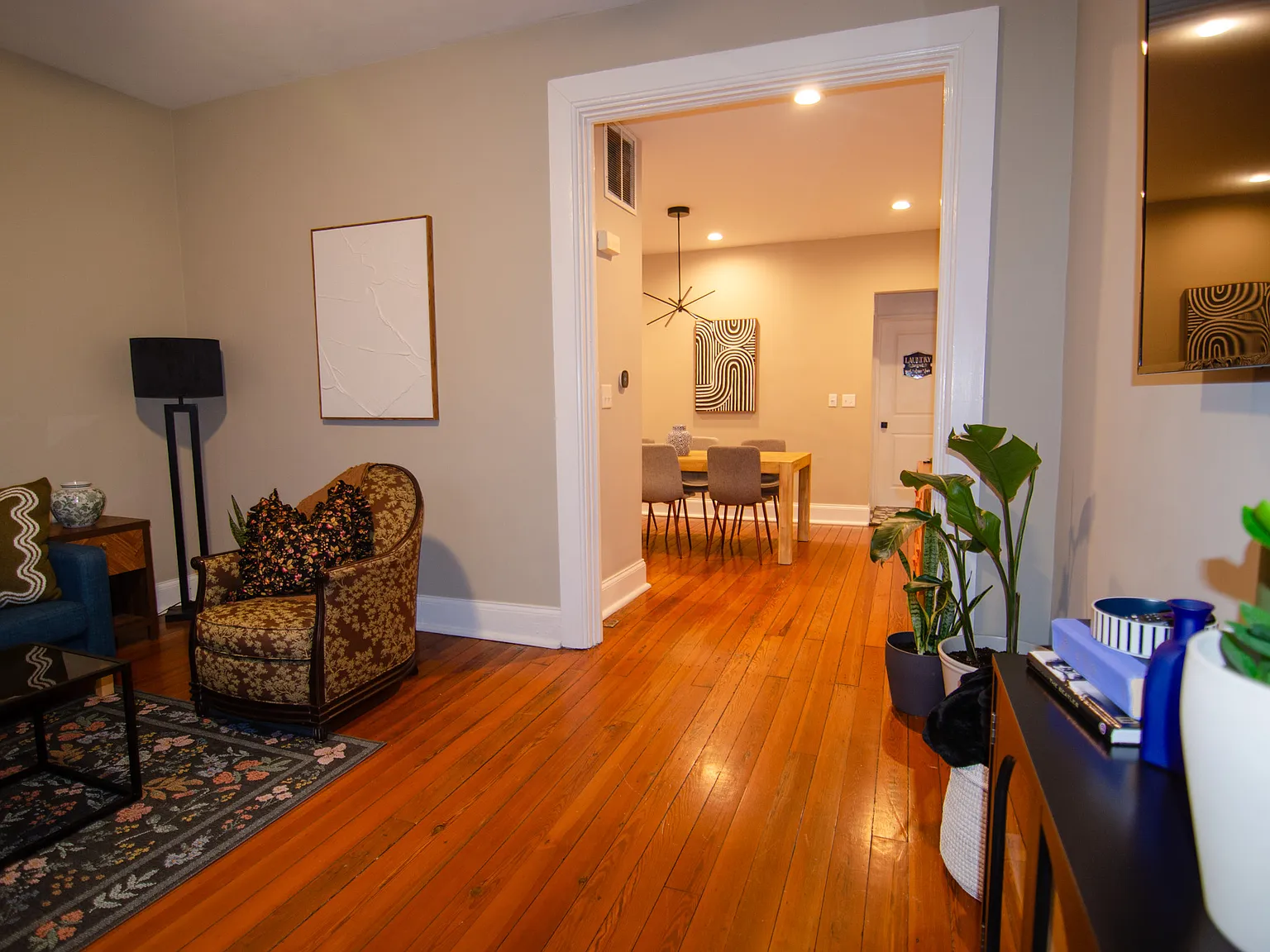 607 Lord St — Photo 4