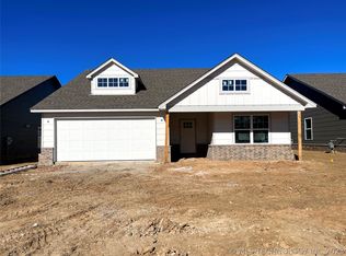 1936 E Van Buren St, Broken Arrow, OK 74011