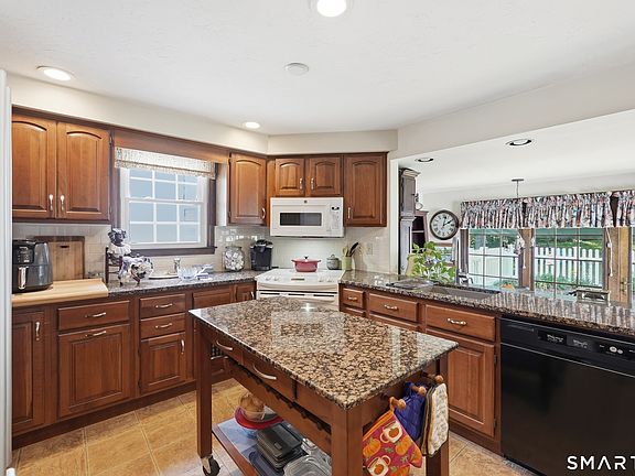 5th image of 22 Kingsbury Road