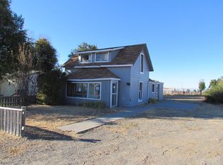 2032 6th St, Madras, OR 97741