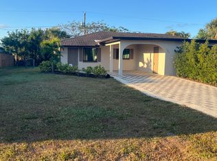 722 97th Ave N, Naples, FL 34108