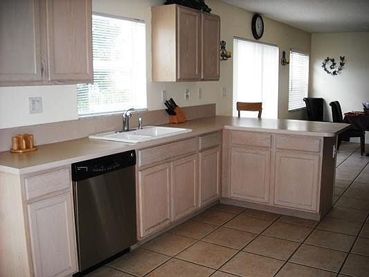 2nd image of 6117 Willoughby Cir