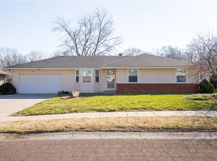 7311 Hedges Ave, Raytown, MO 64133