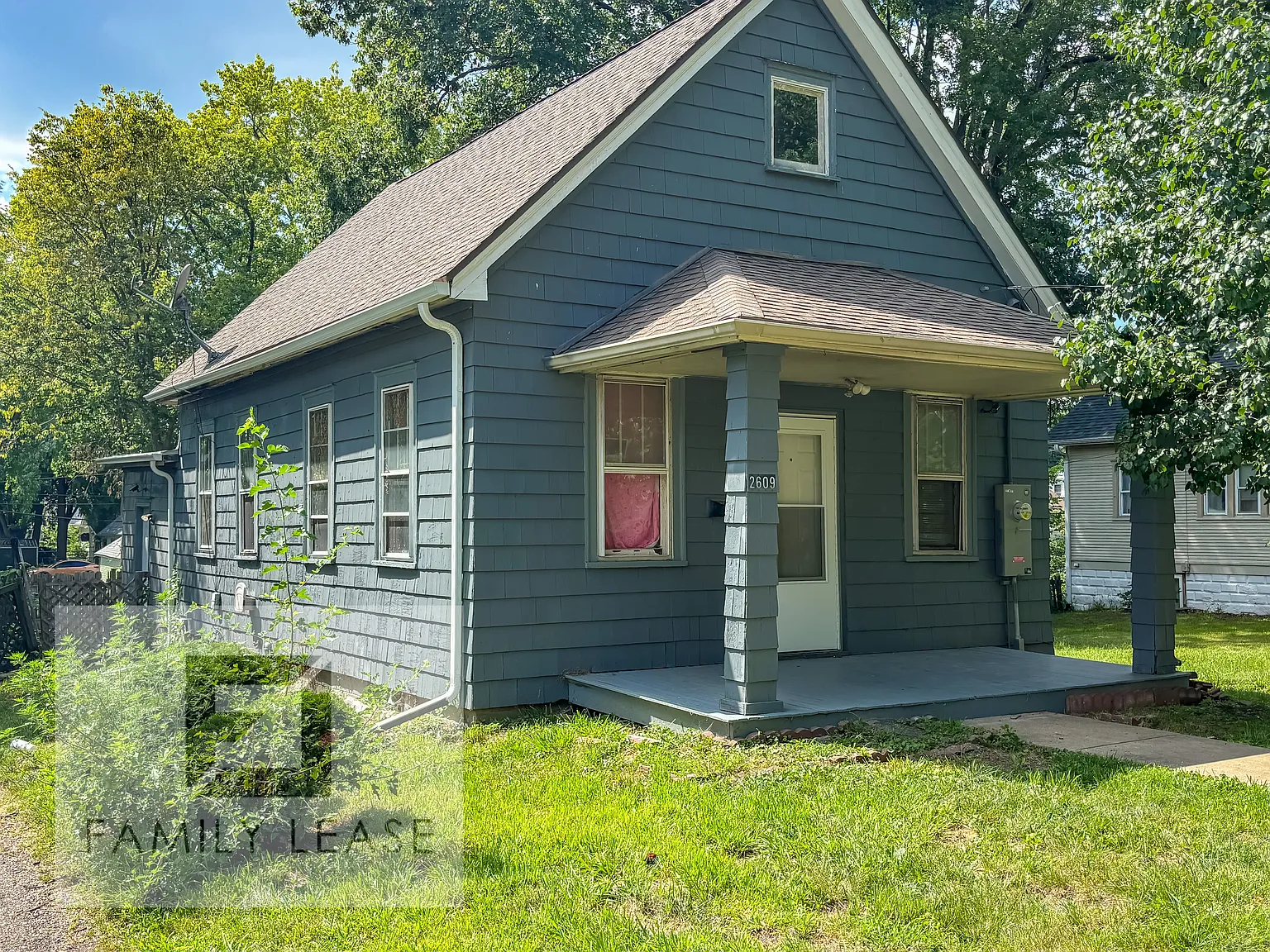 2 bed, 924 sqft, $995 — Photo 1