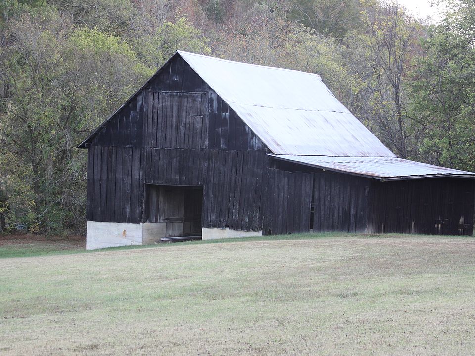 2nd image of 206 Edde Bend Rd
