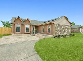 7610 Founders Ct, New Orleans, LA 70129