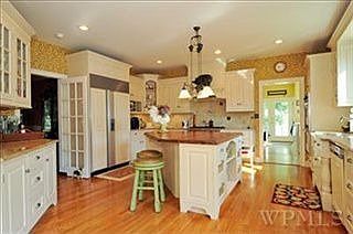 2nd image of 9 Boniello Dr