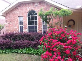 11913 Hickory Cir, Fort Worth, TX 76244