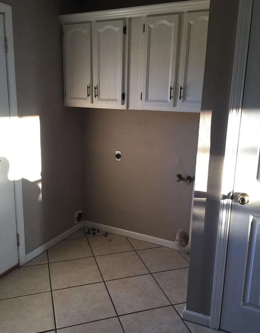 620 Easy Street — Photo 4