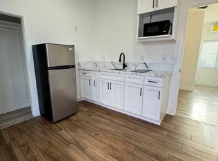 2033 E Washington Ave #B, Escondido, CA 92027