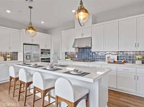 194 Billings, Irvine, CA 92618
