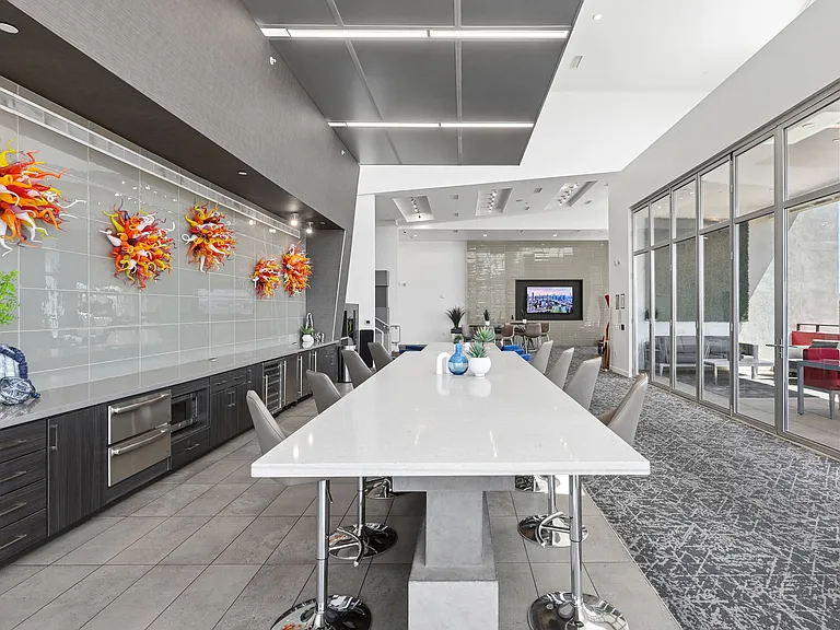 Muse Apartments — Photo 14