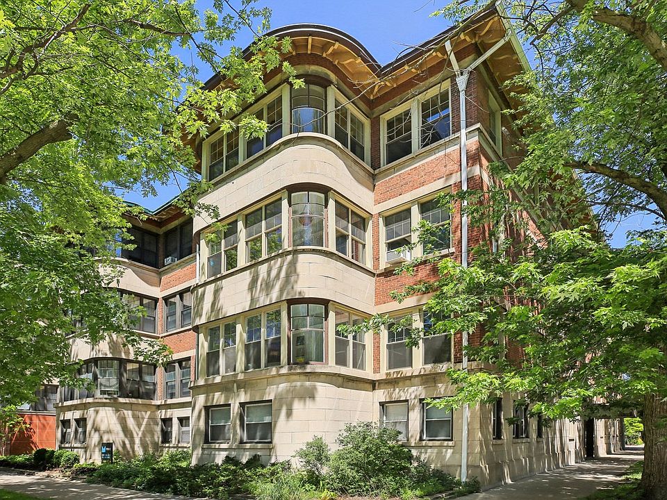 1st image of 5345 S Hyde Park Blvd APT 3