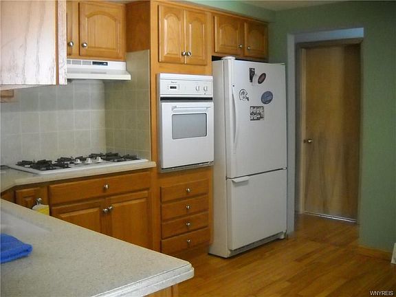 4th image of 63 Park Forest Dr
