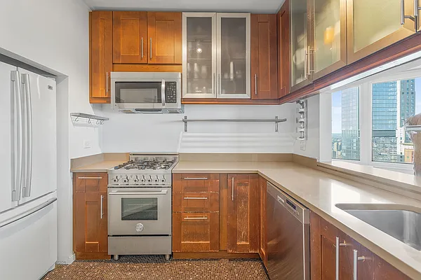 Rented by R New York | media 5