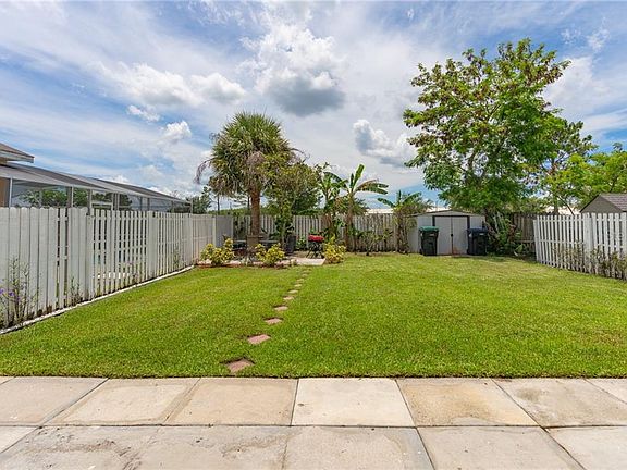 4th image of 1354 Ivy Meadow Dr