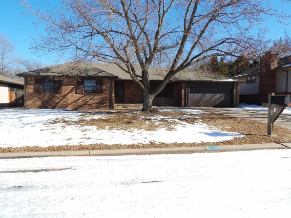 1114 N Crestline Cir, Wichita, KS 67212