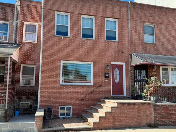 2704 S 10th St, Philadelphia, PA 19148