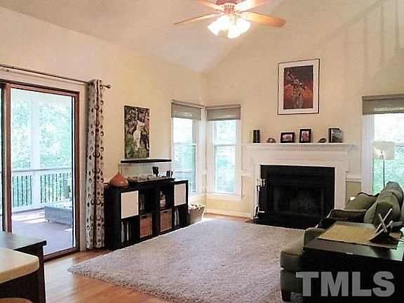 4th image of 608 Braden Dr