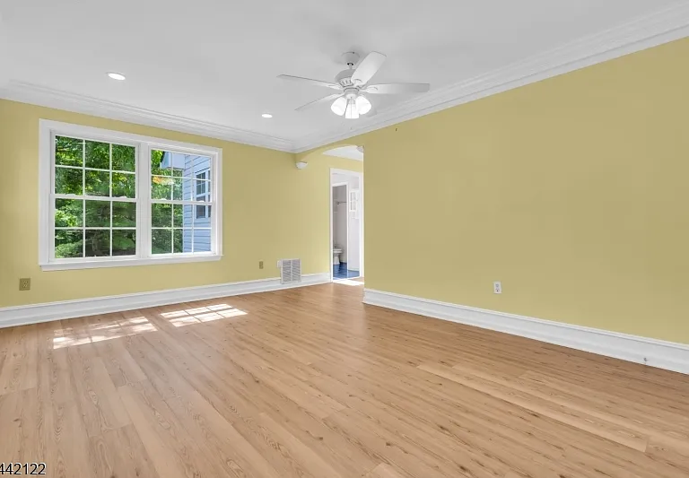 67 Nostrand Rd — Photo 24