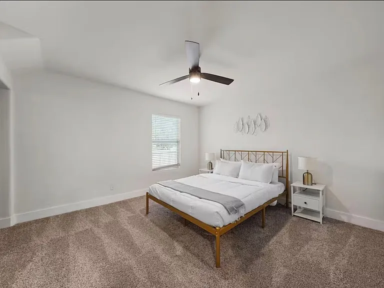 16502 Fox Knl — Photo 23