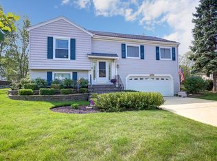 280 Pickett Ct, Bartlett, IL