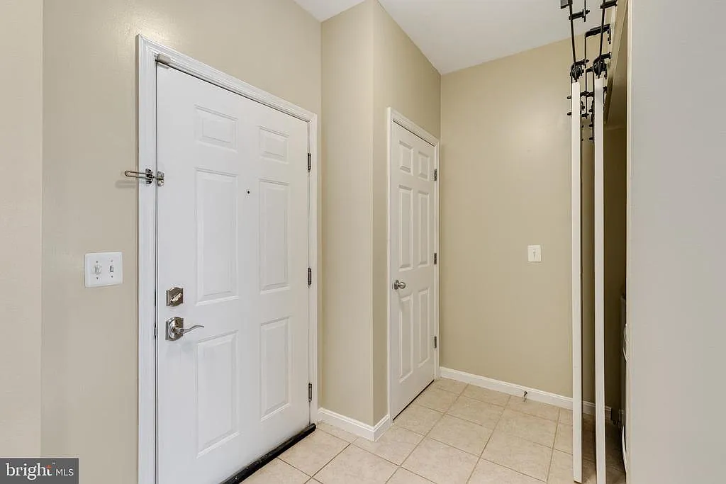 1 bed, 1.0 bath, 701 sqft, $2,200 — Photo 3