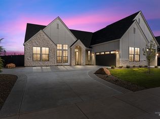 7831 W Flathead Lakes St #E, Eagle, ID 83616