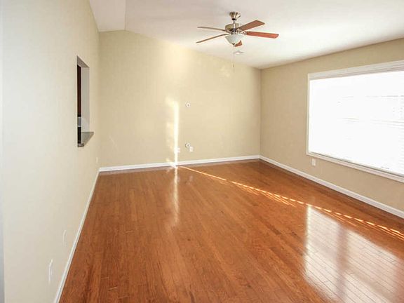 4th image of 5018 White Petal Way